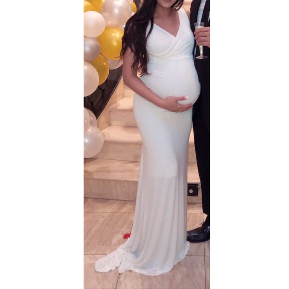 Maternity gown